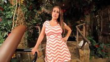 Big Booty White Babe Skyler Luv Takes on Big Black Cock Skyler Luv's Big Booty