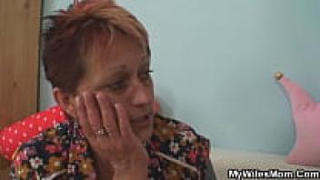 He is a sexy mom with a shaved pussy and a bang girlfriend.