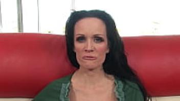 COUGAR WITH HUGE BOOBS AND THE BEST HAIRY SKIN OF THE GENERATION