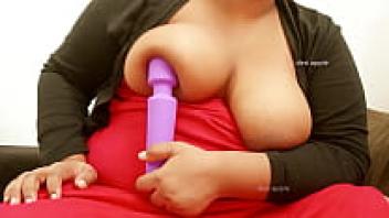 gorgeous boobs from an Asian aunty