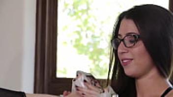 LESBIANS WITH FOOT FETISHES