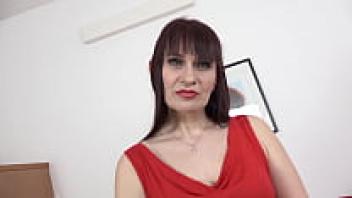 (Vera Delight) The European stepmother is a wonderful example of an interracial beauty.