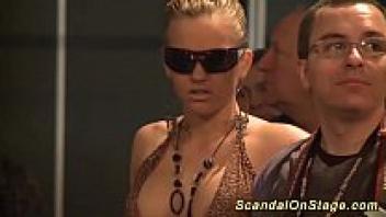 On stage, an extreme female squirt was performed.