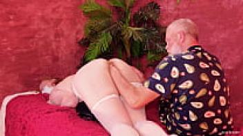 Pussy stretching training for a hot, wet girl. Rough-Fisting Grander, Arya.