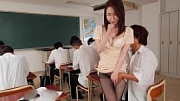 In a climax class, married teacher Yu Shinoda gets soaked ten times and is unable to speak.