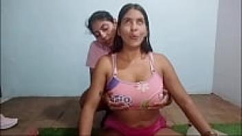 I love a stranger with large tits and a big buttocks whom I met in a public park.