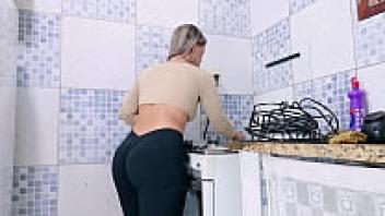 This maid is so sexy!