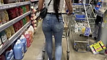 After picking my wife up at the supermarket, an unknown man fell in love with her.