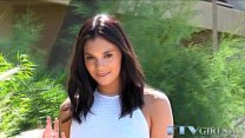 Beautiful amateur fists.