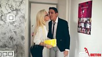 She is Anita Ribeiro, a secretary.