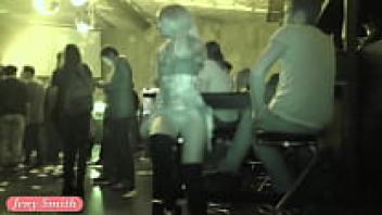Jeny Smith exposing an upskirt in a club. concealed camera