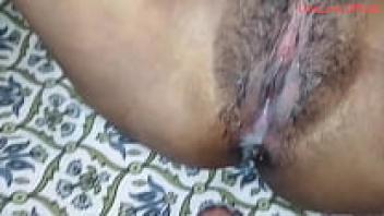 Helping an 18-year-old Indian girl conceive by putting sperm inside her pussy