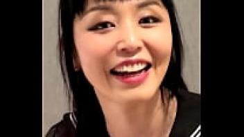 Let's see how Marica Hase is doing in the restroom!