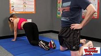 Sub jerks off while the gym bunny girl watches.