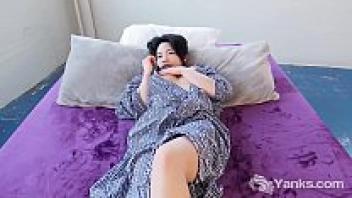 Asian Hope Gold, Yanks, Loving Herself