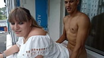 On Sofà, a Russian curvaceous mother loves