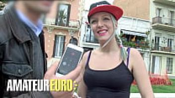 Spanish girl Liz Rainbow, an AMATEUR EURO, must film a scene with an inexperienced man.