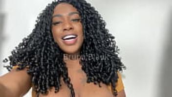 Joi I played a delicious Siririca and came squirting with passion.