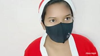 Chrimass's mature pregnant woman