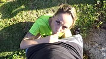 Barbara Alves said that a blonde slipped from her mouth to the fan on the beach walk.