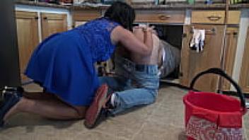 A plumber gets a brutal rimjob from a real amateur cuckold wife.