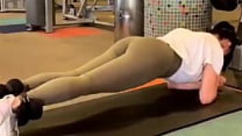 Ariel Winter's second gym