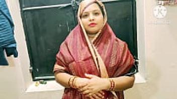 Indian Desi Bhabhi's affection for the neighbour boy