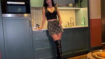 Stepmother helped stepson forget his ex-girlfriend by performing HAWK TUAH.