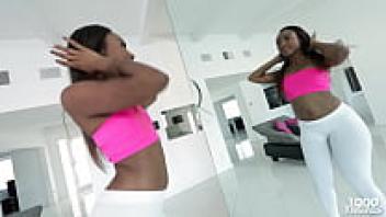 1000 heart-shaped facial chanells