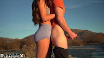 She dominated him while pegging outside in the woods. It was pure joy.