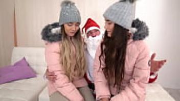 Teen Zed Twins 4on2 Piss, Piss Drinking, DAP, DP, deepthroat, puke, face cumshot, and swallowing is an Advent Special. NF057