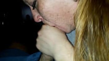 Soccer mom's bom head