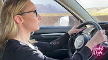 My stepmother assists me in moving to college.