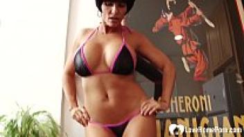 Amazingly attractive stepmother offers a fantastic handjob.