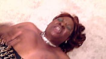 HD: Lisa Rivera and Poizon Ivy's SuperHot Foot Fetish