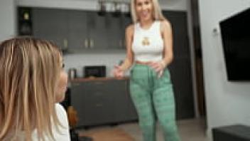 In the motel room, the stepfamily shares a bed! Stepmother's first threesome