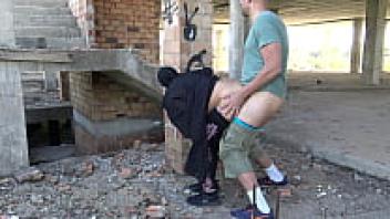 A Turkish Muslim woman is not afraid to engage in dangerous outdoor public sex.