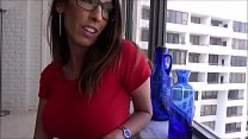 Family Therapy: A Beach Weekend With Stepmother Dava Foxx