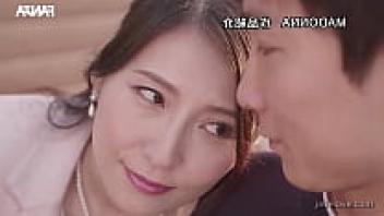 After graduating, I received a unique gift (subtitled). Shiina Yuna