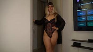 The mother of my best buddy seduces me with her enormous ass.