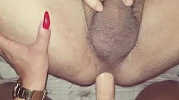 Girlfriend eating with a 22x5 vibrator