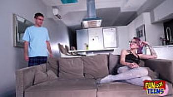 A petite emo teen who is adored by her roommate is featured on FunSize Teens.