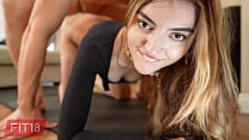 Fit18: Julia James, 48 kg, Creampie Skinny Indian Teen, POV Casting