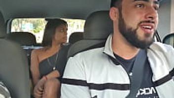 I thought my friend had already arrived without pants for me to take in the car when I went to pick her up after she arrived from Rio de Janeiro. LEO SKULL - ANGEL DINIZ