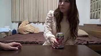 3Q9Q0TL https://bit.ly Airi, 21, works as a clerk in an apparel store. Aiiri-chan, a very adorable, natural beauty who leaps around in a cowgirl pose, was caught up, taken in, and discreetly photographed.