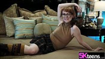 5KTEENS Horny Nerd Wants Deep Anal love