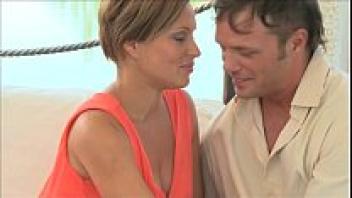 Outside orgasms of a gorgeous, older woman