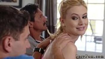 The stepdaughter of the cheerleader's playmate Seducing the Stepson of My Associate