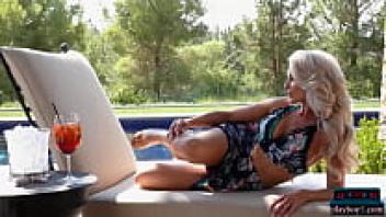 Veronika Skylee, a MILF blonde from Las Vegas, has a large ass solo softcore porn.