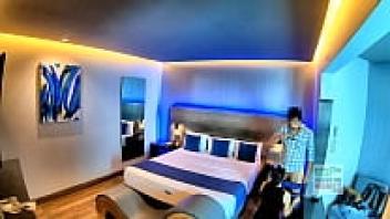 Isa is a liberal, married, and mature Mexican woman who receives her allowance every month. I give her what she wants while her husband works. Minute of natural squirt until 17:30.